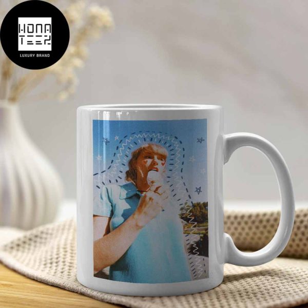 Taylor Swift 1989 Taylor Version Eating Ice Cream Heart Shape Ceramic Mug